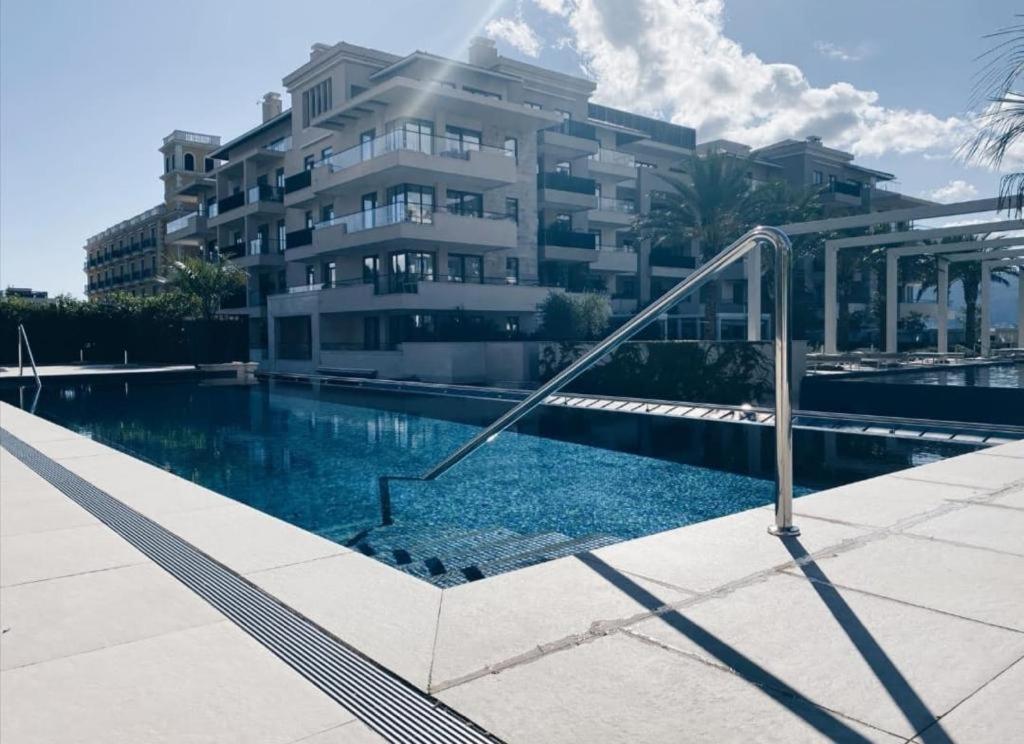 Porto Montenegro Luxury 1 Bedroom *